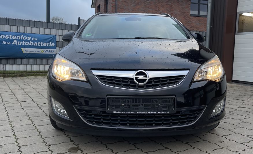 Opel Astra J Sports Tourer Design Edition *Allwetterreifen NEU*
