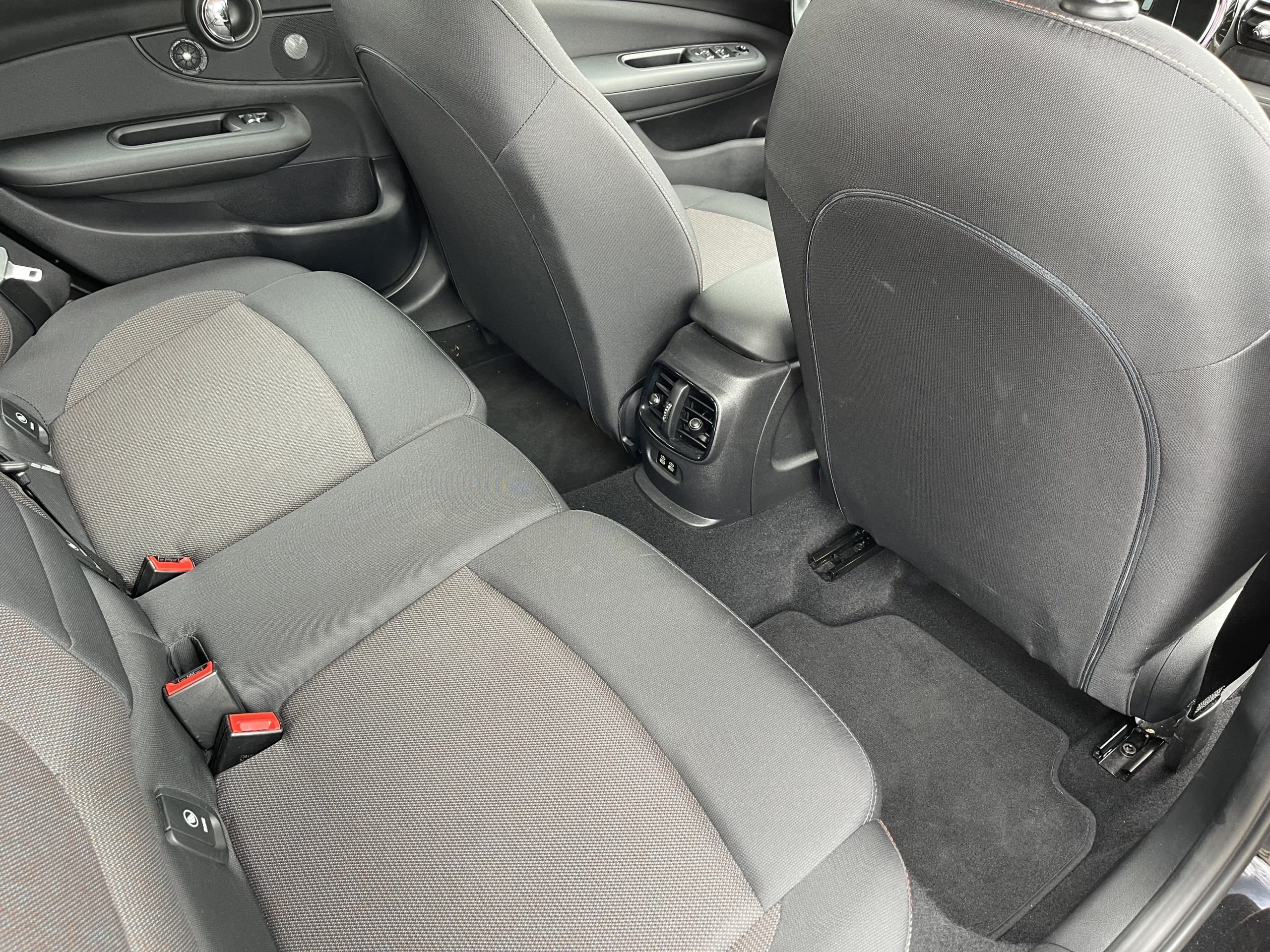 Mini Clubman One 1.5 PEPPER Neuwertiger Zustand